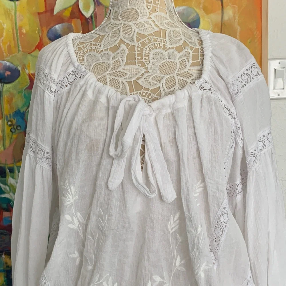Free People Maria Maria White Embroidered Lace Boho Blouse Top Size M Excellent